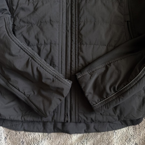 Lululemon Another Mile Black Jacket Women's 10 Running Athletic Removable Hood - Picture 2 of 8